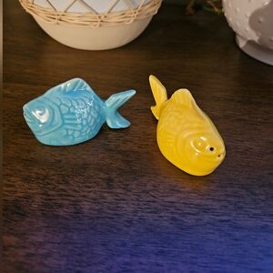 Vintage Fish Salt & Pepper Shakers Chicken Of The Sea